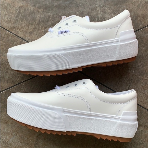 •VANS ERA STACKED LEATHER TRUE WHITE PLATFORMS - Picture 13 of 16